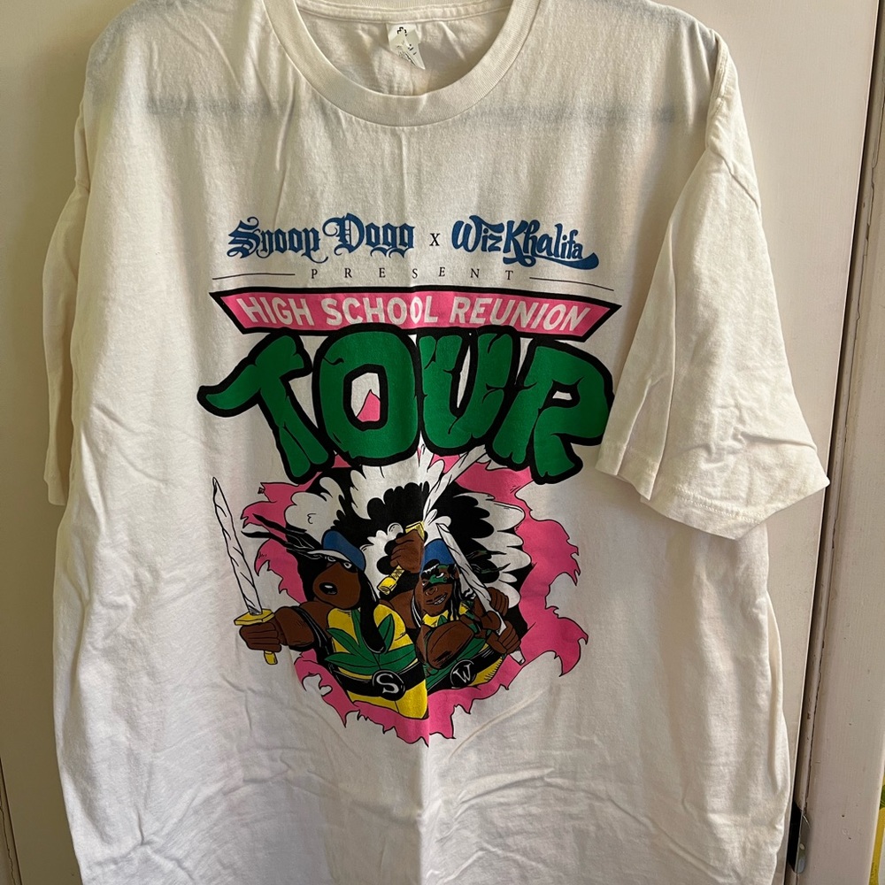 Snoop Dogg and Wiz Khalifa High School Reunion official merch shirt. Size 3XL